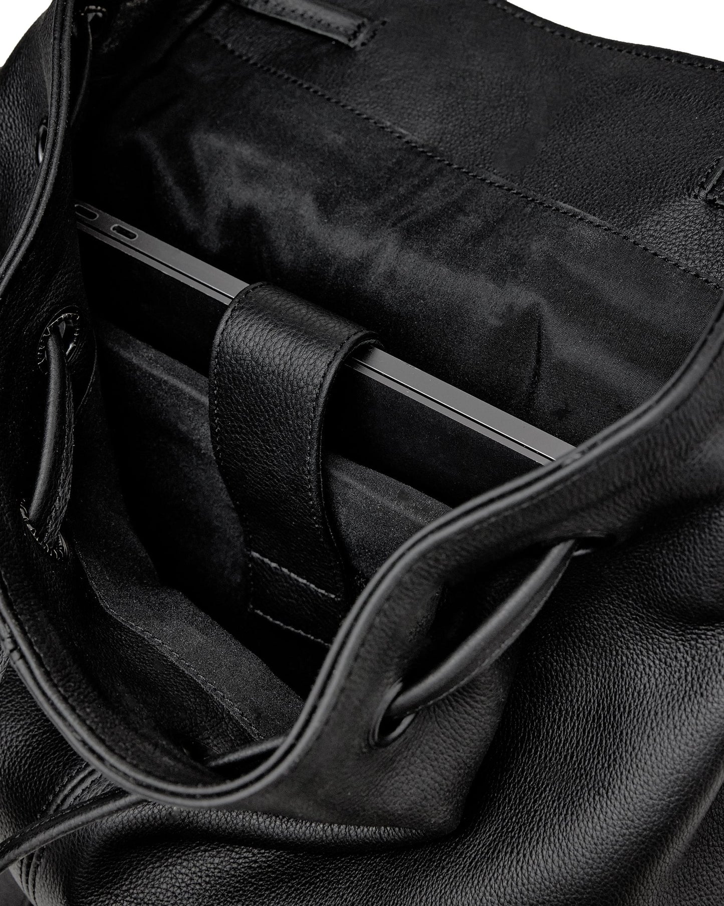 TACTICIAN BACKPACK