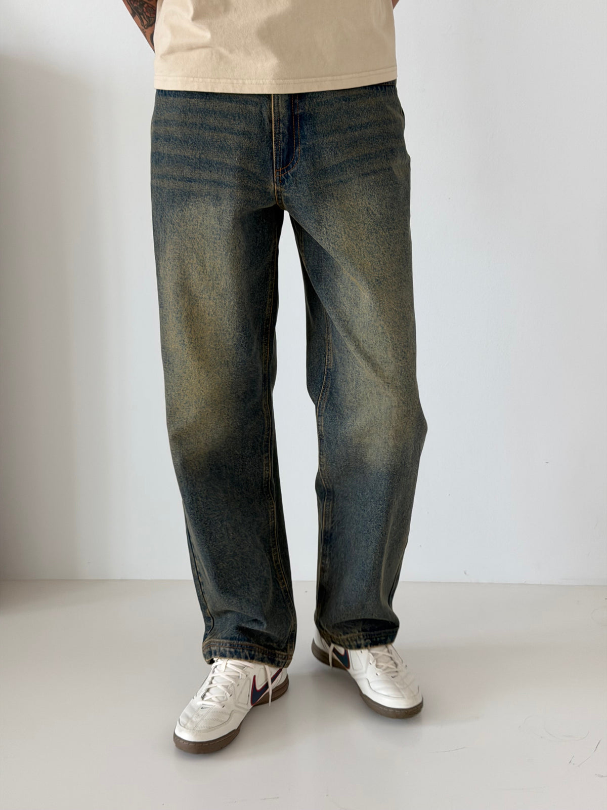 Basic Straight Jeans Dirty Wash