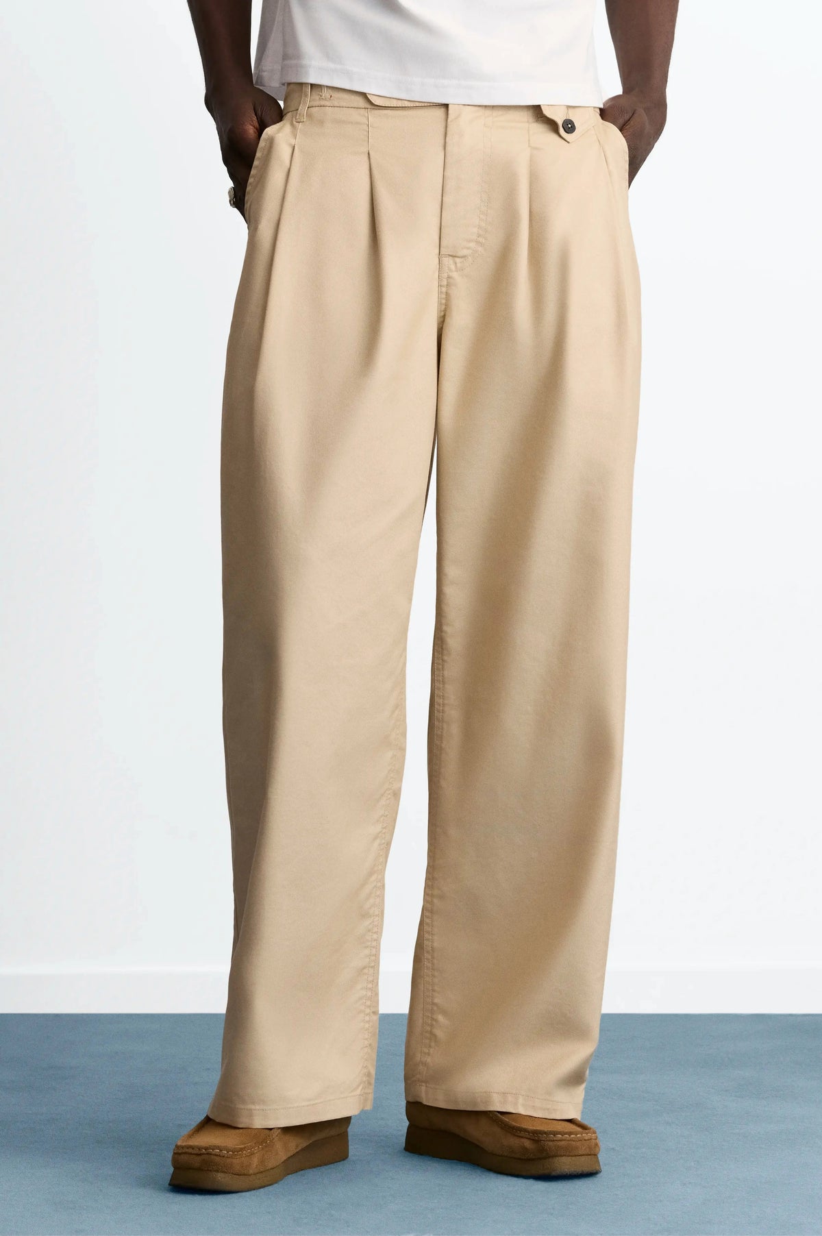 Pleated Chino Pants Beige